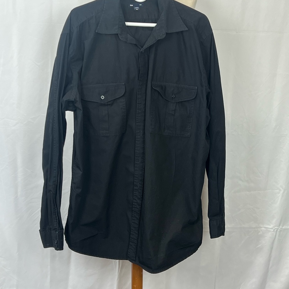 GAP Men’s Long Sleeve button down Black Shirt 2 Front chest pockets Size XXL $20